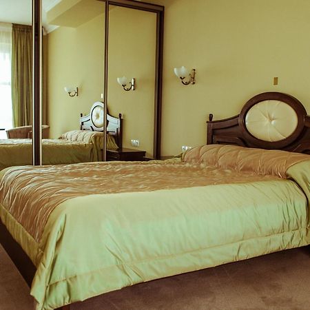 Warszawa Hotel Malekhuv Екстериор снимка