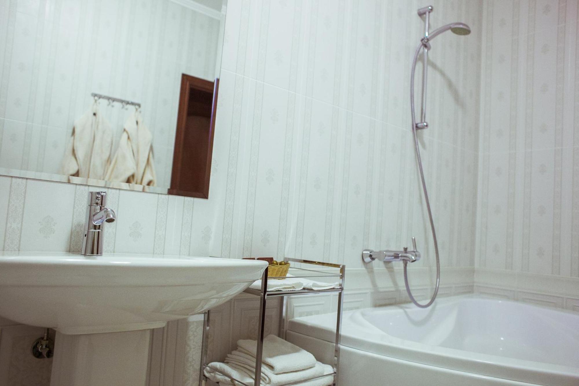 Warszawa Hotel Malekhuv Екстериор снимка
