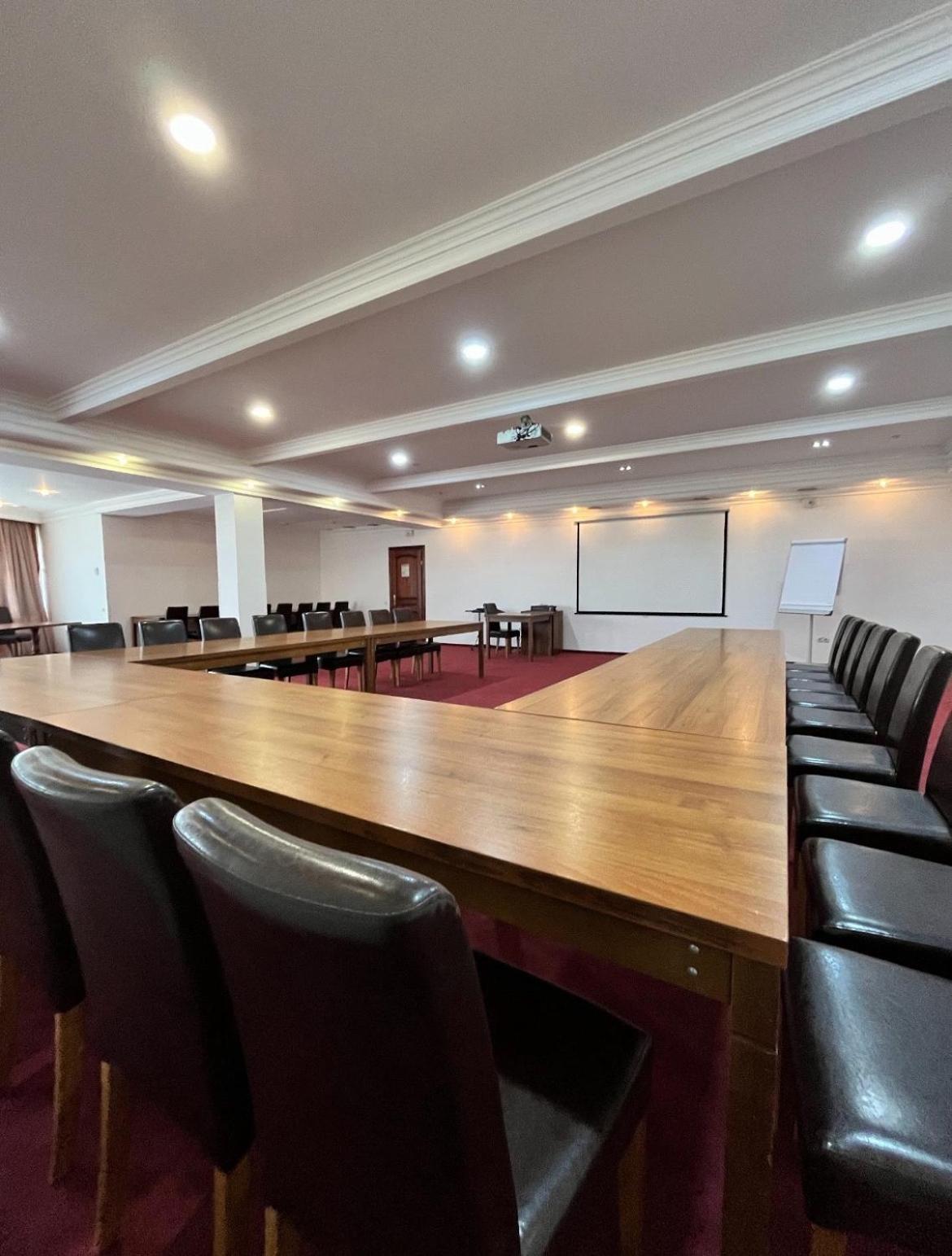 Warszawa Hotel Malekhuv Екстериор снимка